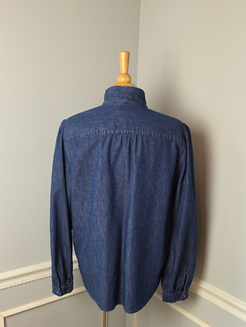 J.CREW Blue Denim V-Neck Button Up Tie Neck Business Casual‎ Preppy Blouse Top L - Picture 3 of 7